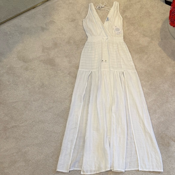 blue island Dresses & Skirts - NWT Blue Island White Linen Sheer V Neck Scrunch Waist Maxi Dress Size XS